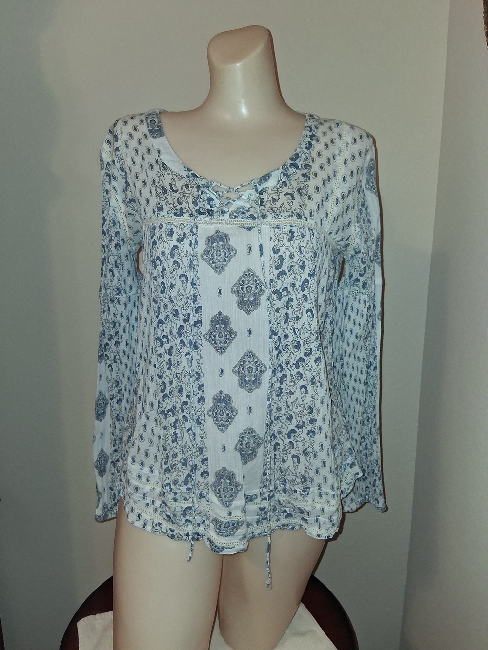 Billabong White and Blue Boho Lace-Up Long Sleeve Tunic